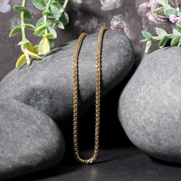 14k Yellow Gold Solid Round Box Chain 2.5 mm - Image 3