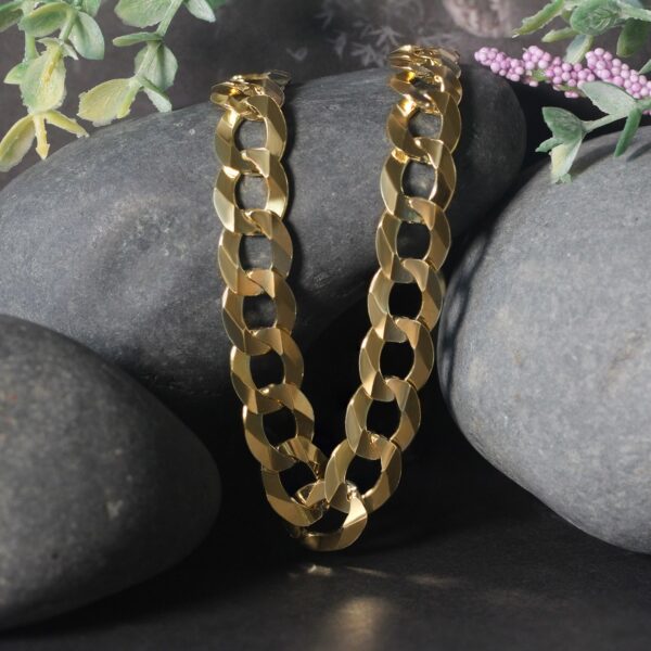 Solid Curb Chain in 14k Yellow Gold (11.23mm) - Image 9