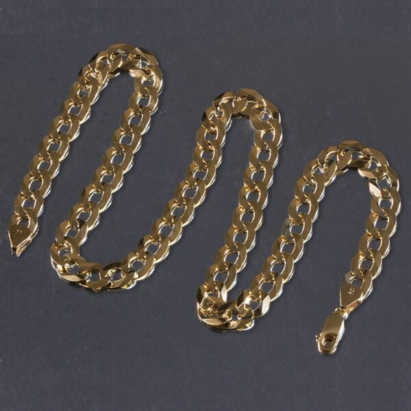 Solid Curb Chain in 14k Yellow Gold (11.23mm) - Image 8